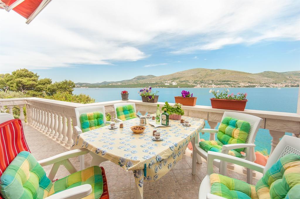 Apartments Natasa Trogir Eksteriør bilde