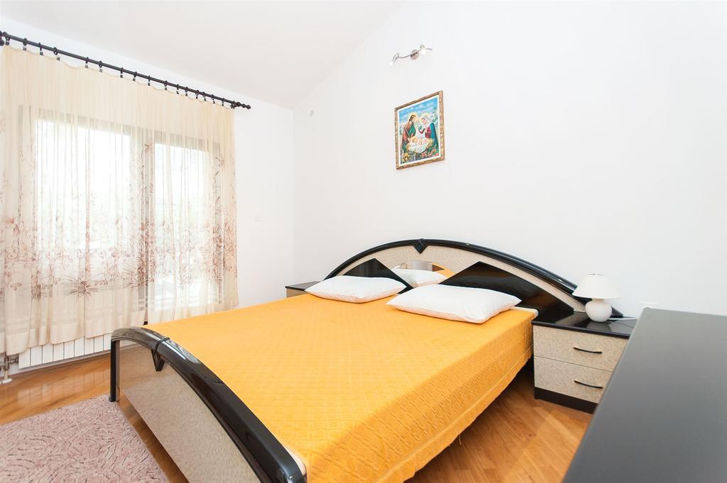 Apartments Natasa Trogir Eksteriør bilde